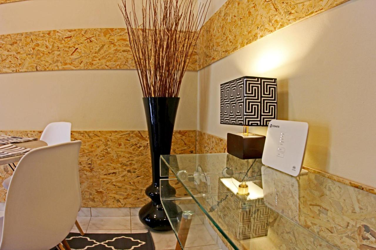 Stylish City Center Garden Apartment Афины Экстерьер фото